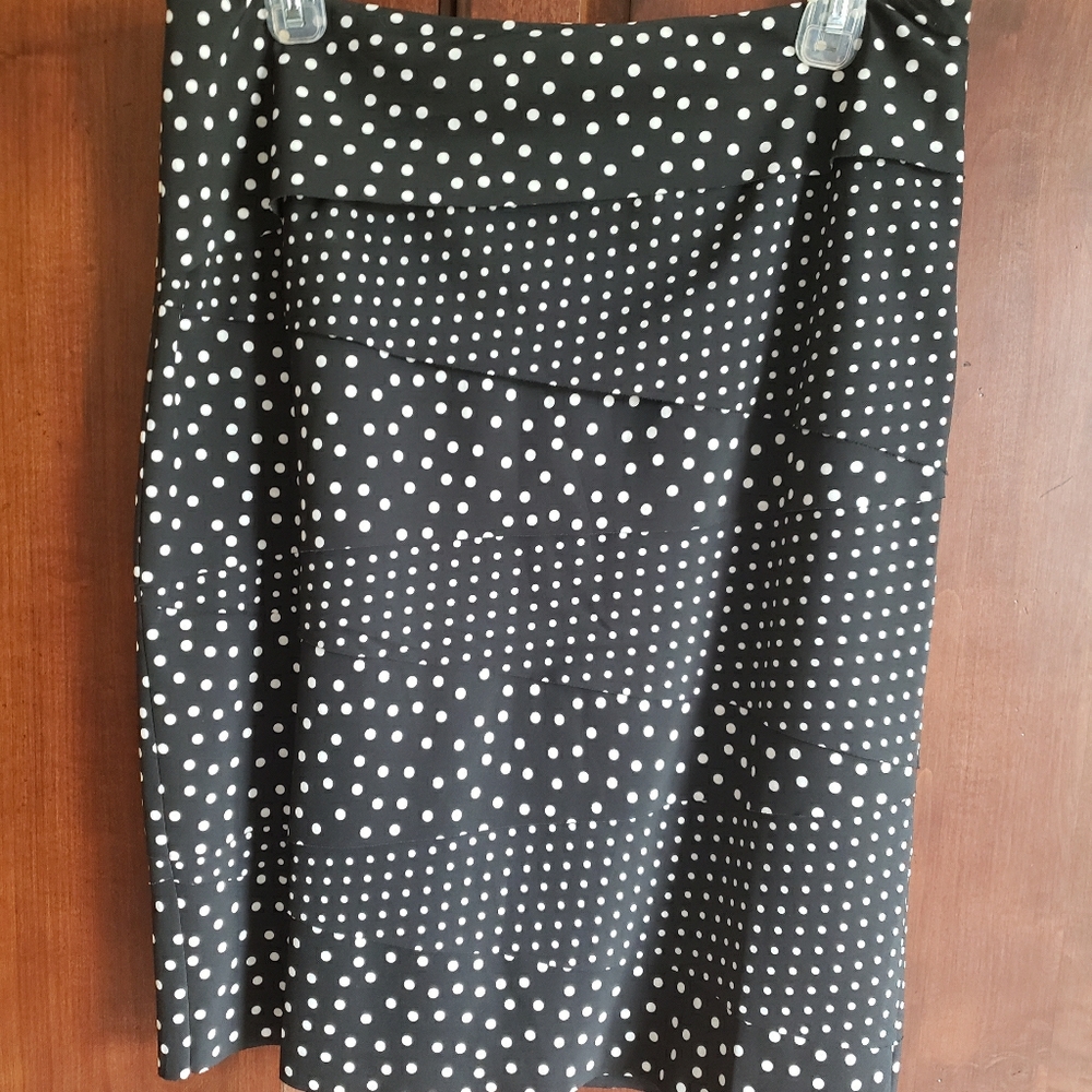 White House Black Market skirt
